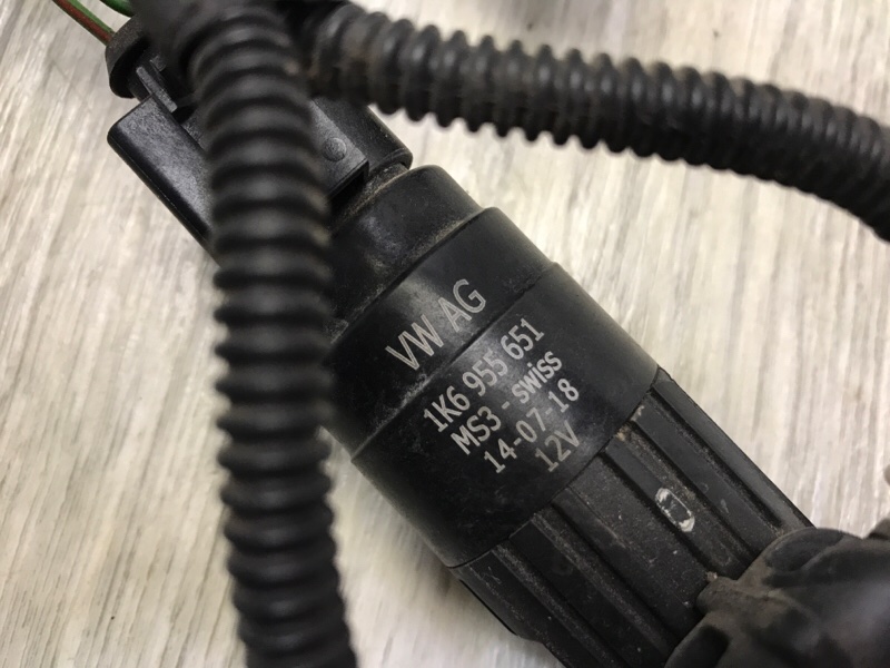 Насос омывателя стекла TIGUAN 16-23 2018 DGUA 2.0