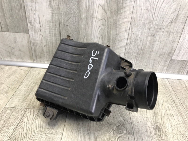 Корпус воздушного фильтра HONDA ACCORD CU8 / TSX 08-14 2010 2.4 K24Z3 17201-RL5-A00 Б/У