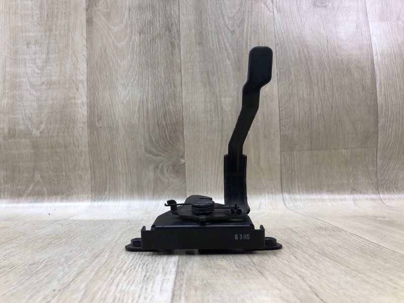 Замок капота ELANTRA MD 10-15