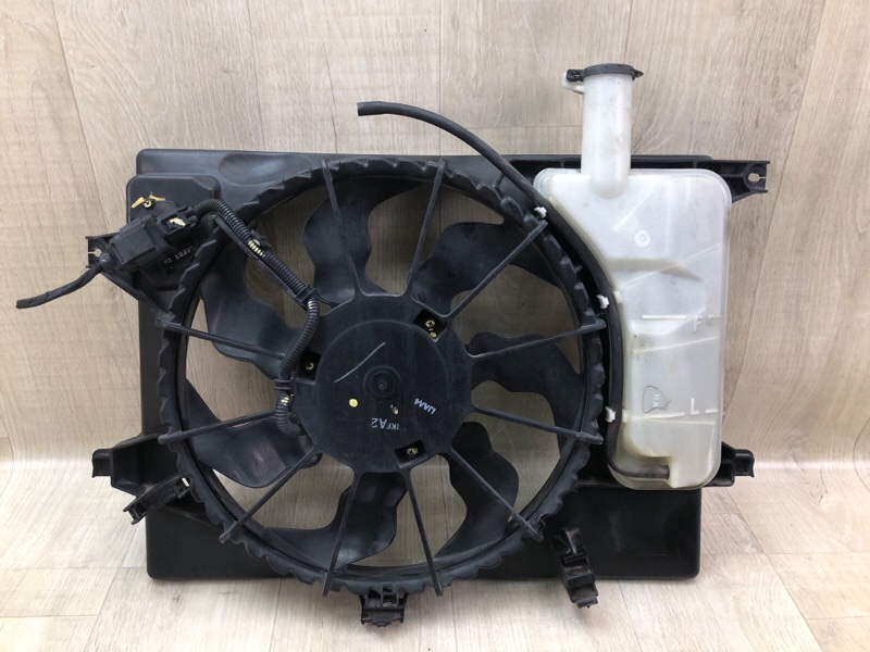 Диффузор вентилятора основного радиатора ELANTRA MD 10-15