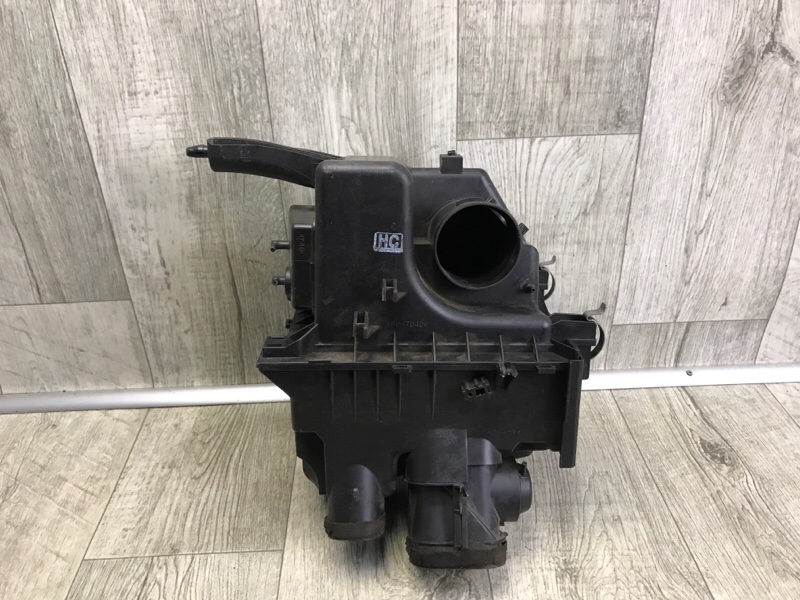 Запчасть корпус воздушного фильтра TOYOTA SIENNA 11-16 2014 3.5 2GR-FE 17700-0P096 Б/У Корпус воздушного фильтра TOYOTA SIENNA 11-16 2014 3.5 2GR-FE 17700-0P096 Б/У