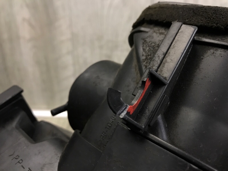 Корпус воздушного фильтра SIENNA 11-16 2014 3.5 2GR-FE Корпус воздушного фильтра SIENNA 11-16 2014 3.5 2GR-FE