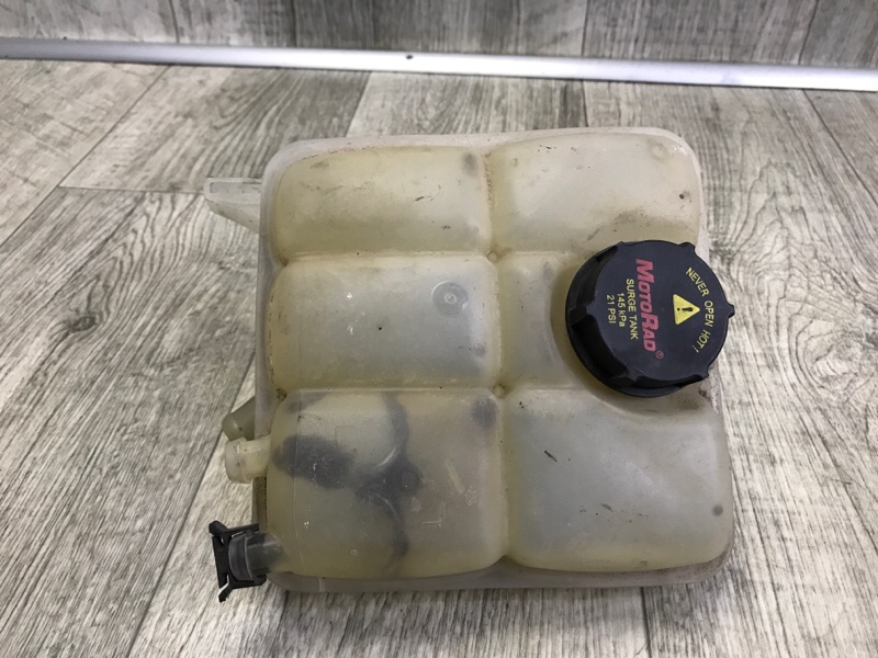 Бачок расширительный FORD FOCUS 10-18 2014 2.0 C20HDEX CV6Z-8A080-A Б/У