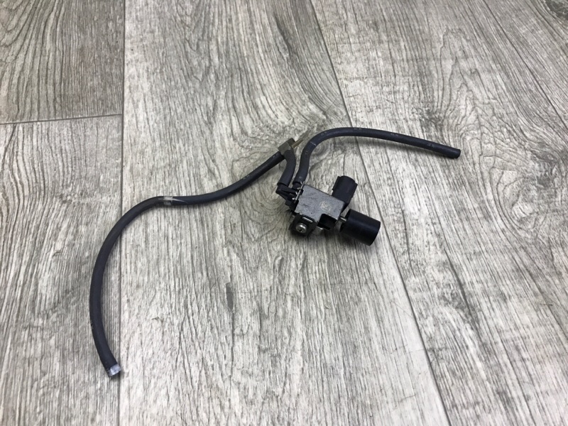 Клапан электромагнитный (вакуумный) SIENNA 11-16 2014 3.5 2GR-FE Клапан электромагнитный (вакуумный) SIENNA 11-16 2014 3.5 2GR-FE