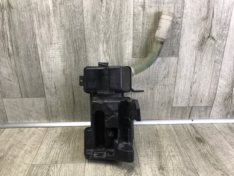 Бачок омывателя TIGUAN 08-17 2012 2.0 CCTA