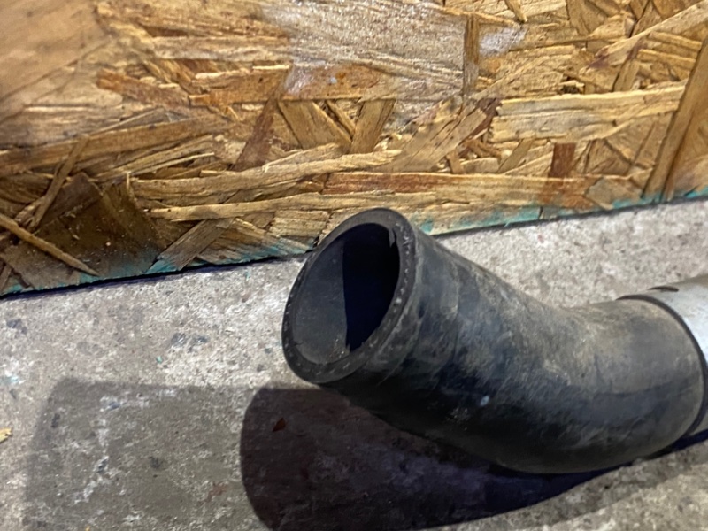 Патрубок системы охлаждения GRAND VITARA 05-15