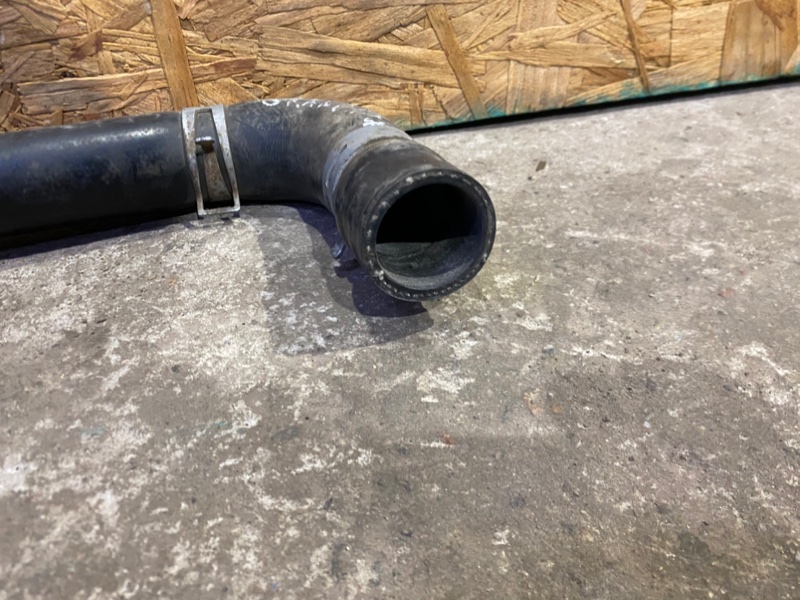 Патрубок системы охлаждения SUZUKI GRAND VITARA 05-15