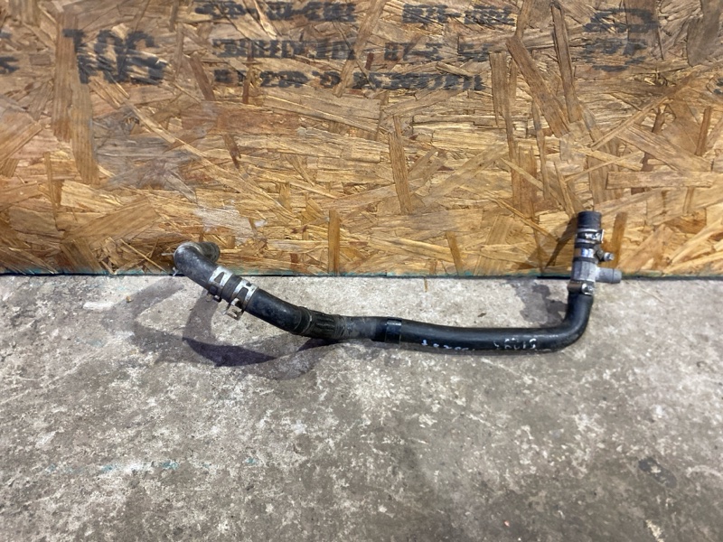 Патрубок радиатора печки GX470 02-09