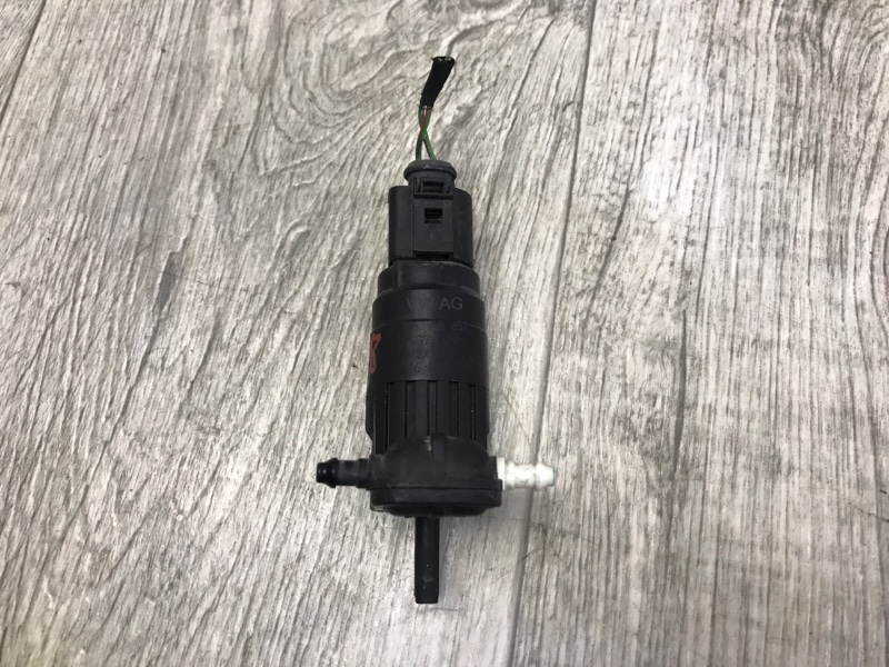 Насос омывателя стекла TIGUAN 08-17 2012 2.0 CCTA