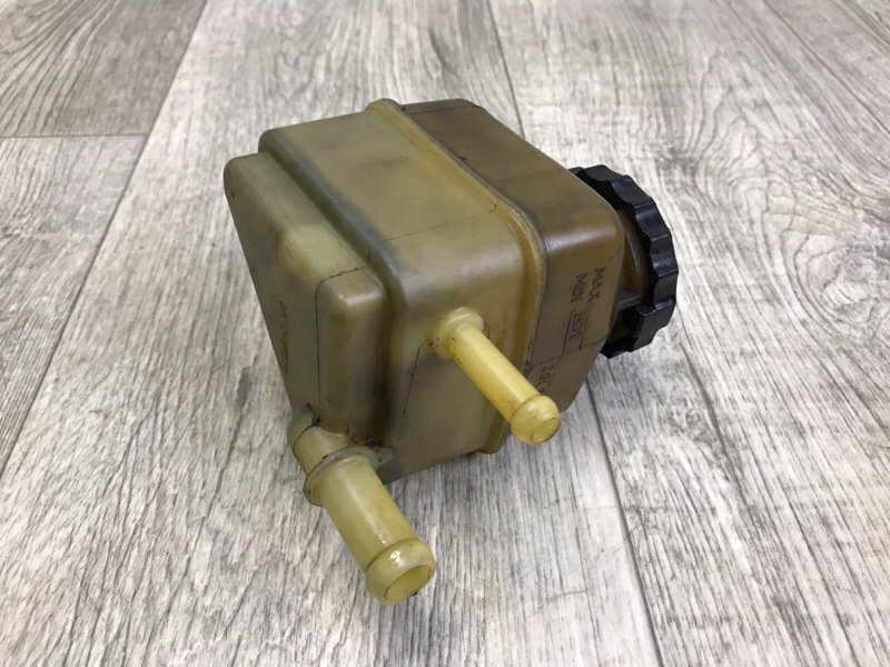 Бачок ГУР CAMRY 30 02-06 2002 3.0 1MZFE