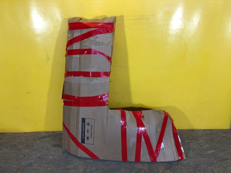 Крыло переднее правое LEAF 18-