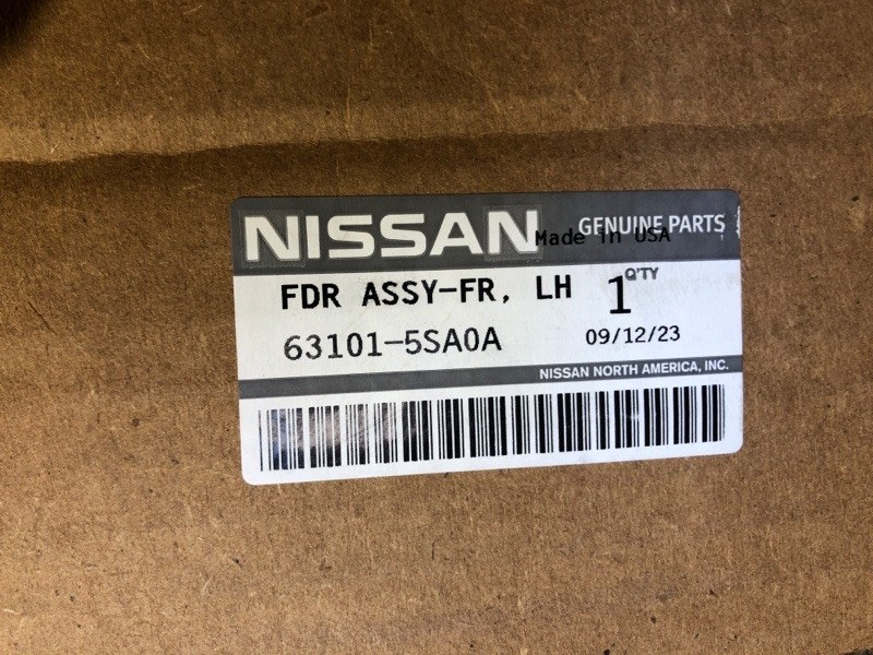 Крыло переднее левое LEAF 18-