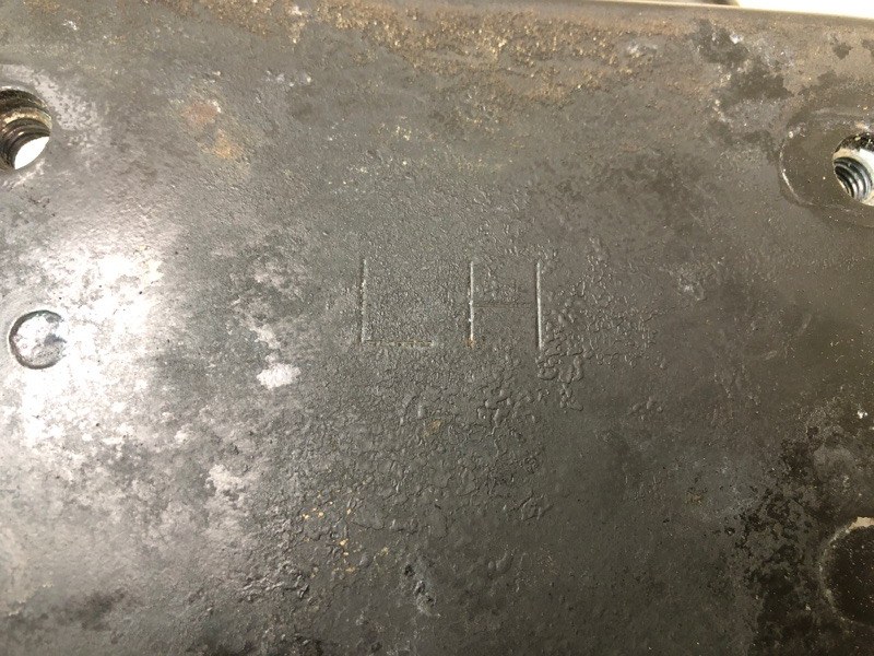 Кронштейн усилителя переднего бампера левый FX S50 03-08 2006 VK45DE