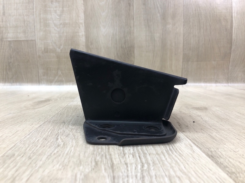 Кронштейн усилителя переднего бампера правый FX S50 03-08 2006 VK45DE