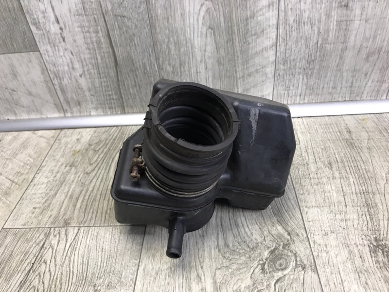 Резонатор воздушного фильтра TOYOTA CAMRY 30 02-06 2002 3.0 1MZFE 17893-20070 Б/У