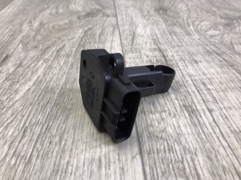 Расходомер воздуха TOYOTA CAMRY 30 02-06 2002 3.0 1MZFE 22204-22010 Б/У