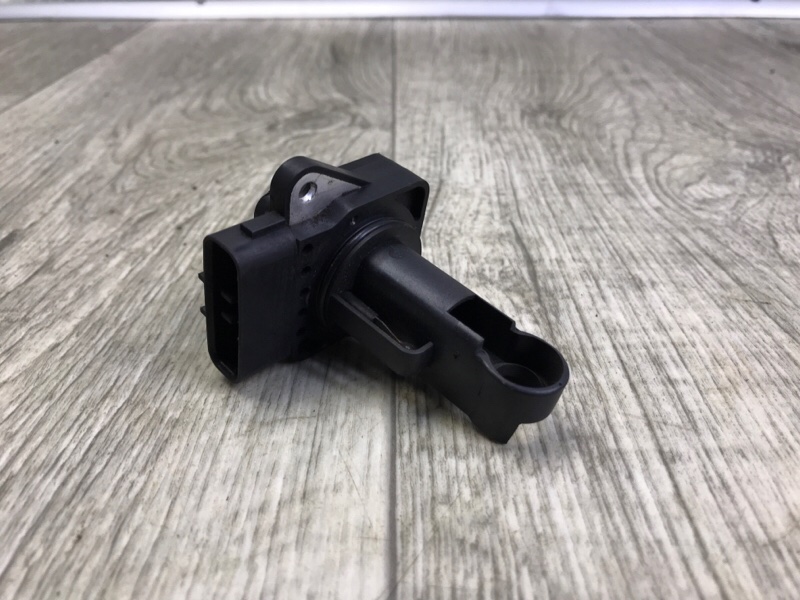 Расходомер воздуха CAMRY 30 02-06 2002 3.0 1MZFE