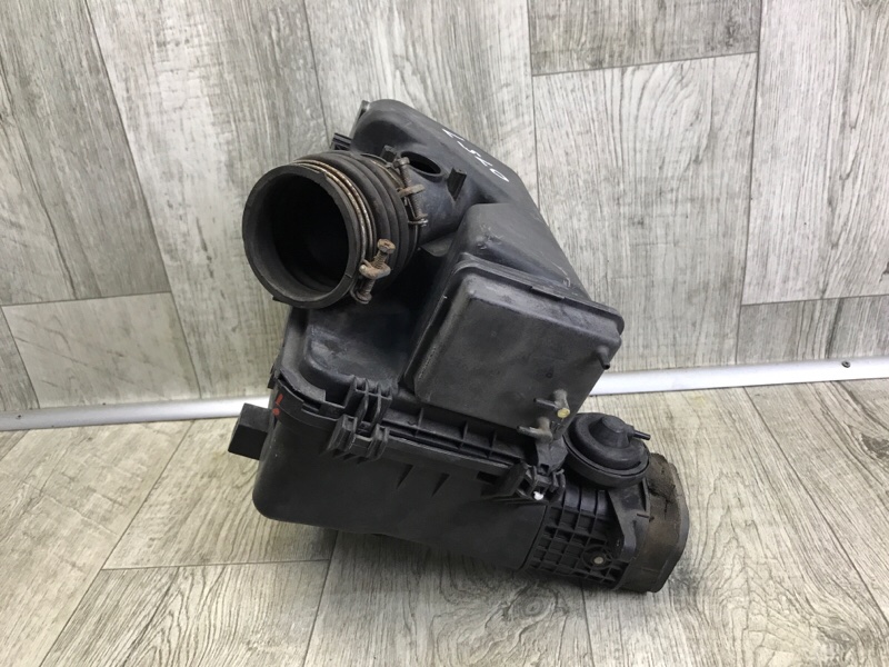 Корпус воздушного фильтра CAMRY 30 02-06 2002 3.0 1MZFE