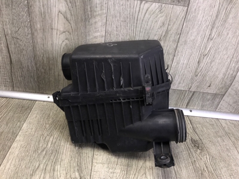 Корпус воздушного фильтра HYUNDAI ACCENT RB 10- 2014 1.6 G4FD 28110-1R100 Б/У