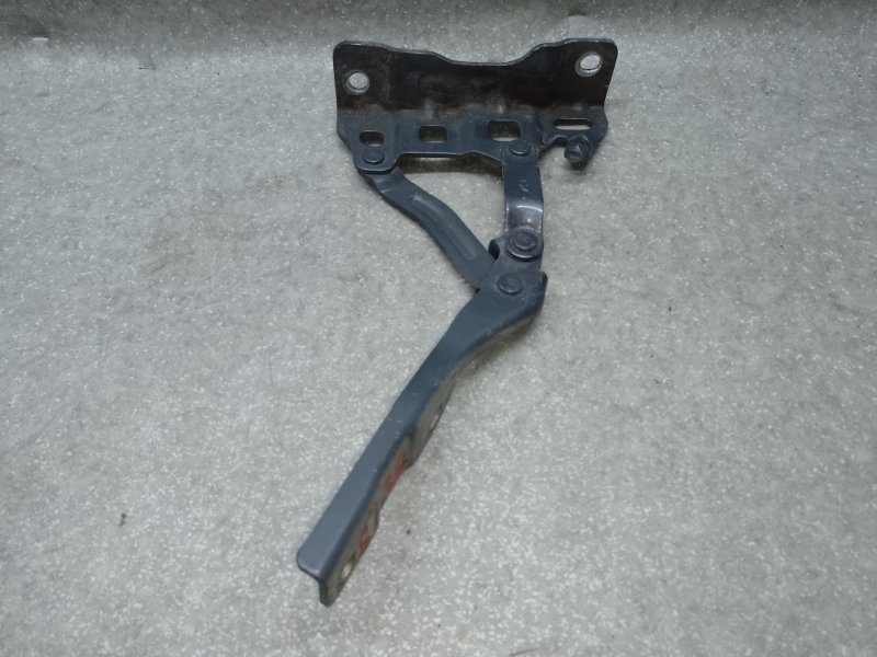 Запчасть петля капота левая HYUNDAI TUCSON TL 15-20 2015 G4FJ 1.6 79110-D3100 Б/У Петля капота левая HYUNDAI TUCSON TL 15-20 2015 G4FJ 1.6 79110-D3100 Б/У