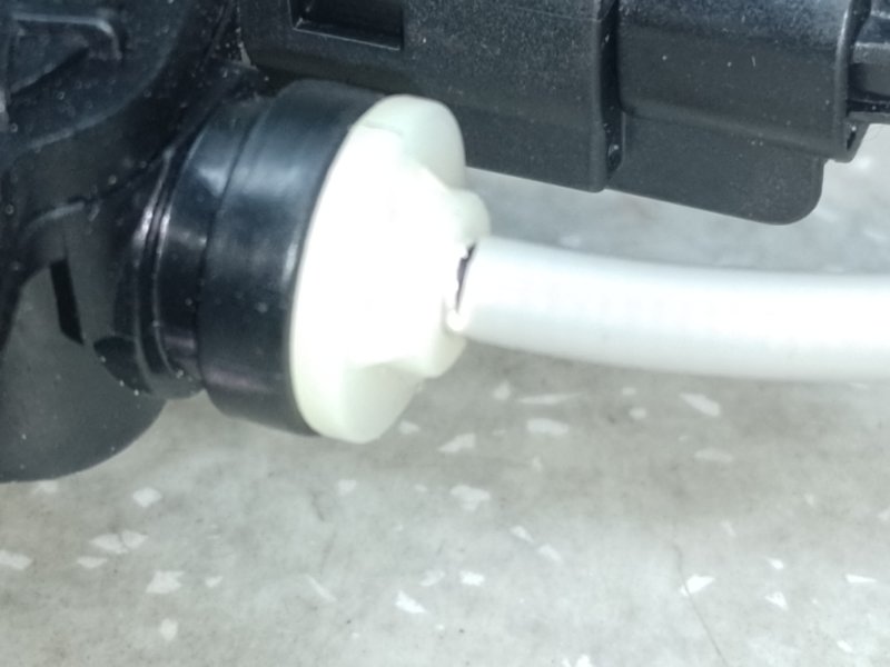 Замок крышки багажника HYUNDAI TUCSON TL 15-20 G4FJ 1.6