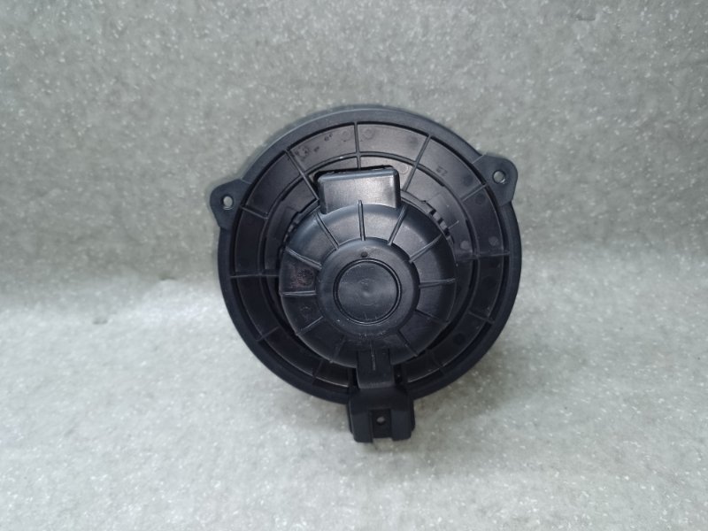 Моторчик печки TUCSON TL 15-20 2015 G4FJ 1.6 Моторчик печки TUCSON TL 15-20 2015 G4FJ 1.6