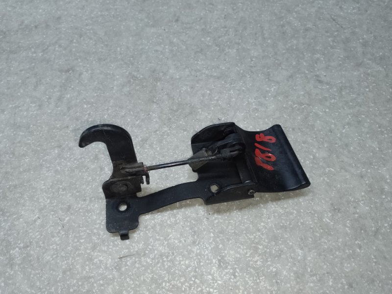 Крюк замка капота HYUNDAI TUCSON TL 15-20 2015 G4FJ 1.6 81140-D3000 Б/У