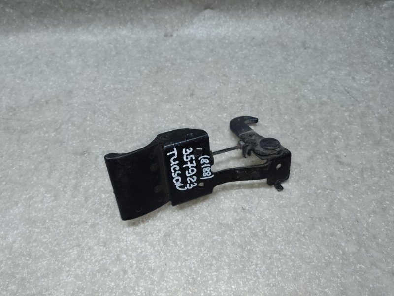 Крюк замка капота HYUNDAI TUCSON TL 15-20 G4FJ 1.6