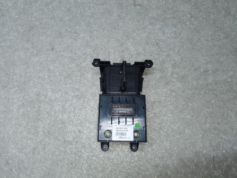 Блок кнопок консоли TUCSON TL 15-20 2015 G4FJ 1.6