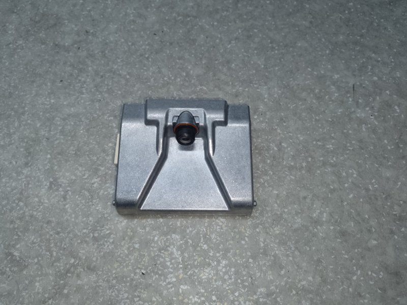 Датчик радарный HYUNDAI TUCSON TL 15-20 2015 G4FJ 1.6 95895-D3000 Б/У