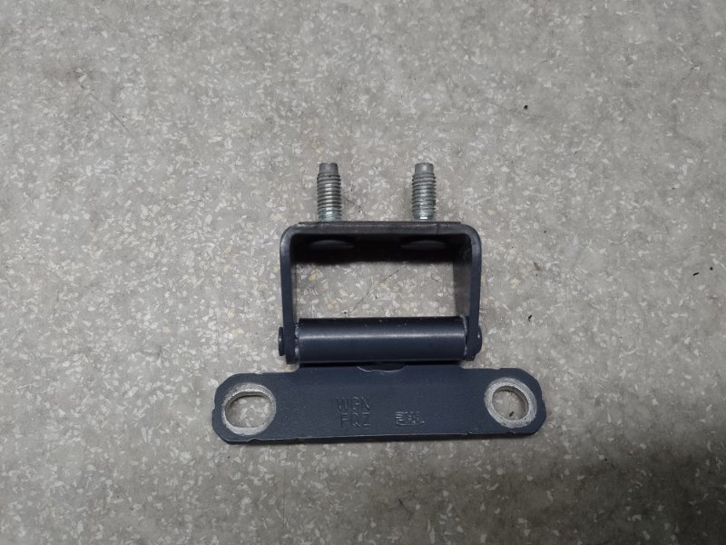 Петля крышки багажника HYUNDAI TUCSON TL 15-20 G4FJ 1.6