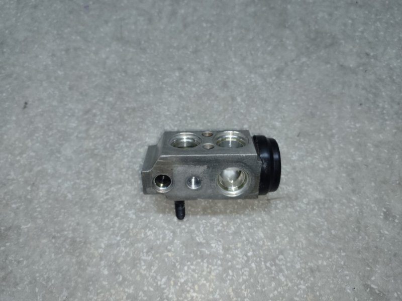 Клапан кондиционера TUCSON TL 15-20 2015 G4FJ 1.6