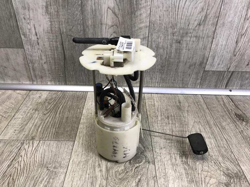 Топливный насос INFINITI M35/M45 04-10 17040-EJ81A Б/У