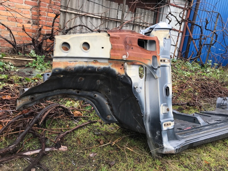 Четверть кузова задняя левый L200 06-14