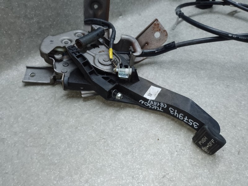 Педаль стояночного тормоза TUCSON TL 15-20 2015 G4FJ 1.6