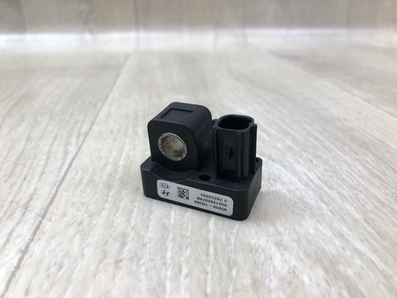 Запчасть датчик удара передний левый HYUNDAI ACCENT RB 10- 2011 ХЭТЧБЭК 1.6 G4FD 959301R000 Б/У Датчик удара передний левый HYUNDAI ACCENT RB 10- 2011 ХЭТЧБЭК 1.6 G4FD 959301R000 Б/У