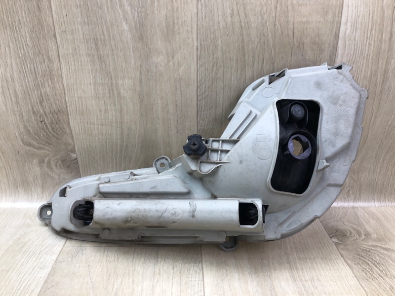 Противотуманная фара передняя правая HYUNDAI ACCENT RB 10- ХЭТЧБЭК 1.6 G4FD
