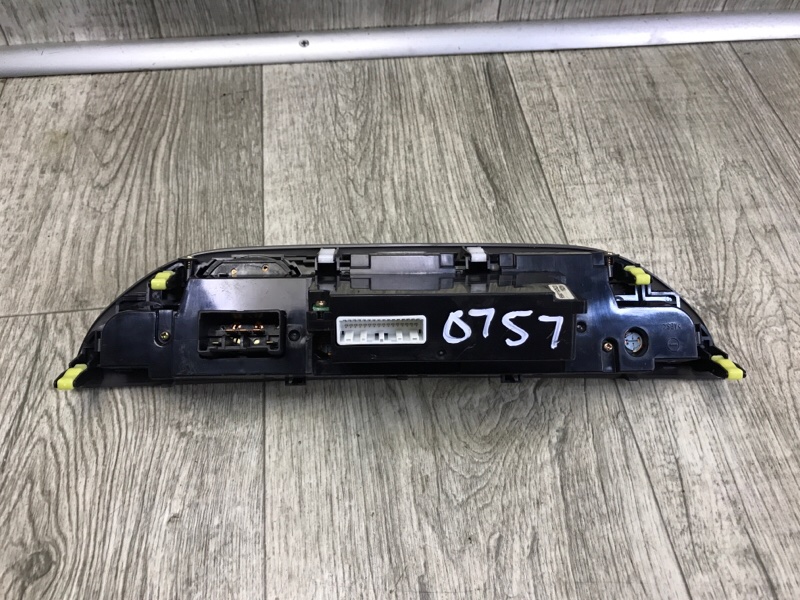 Блок управления печкой CAMRY 30 02-06 2002 3.0 1MZFE