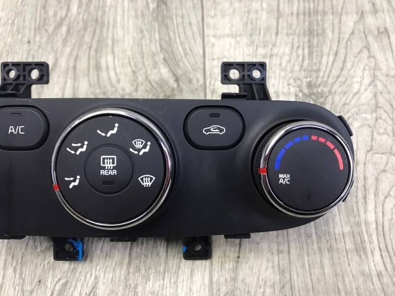 Блок управления печкой KIA FORTE YD 12- 2.0 G4NC