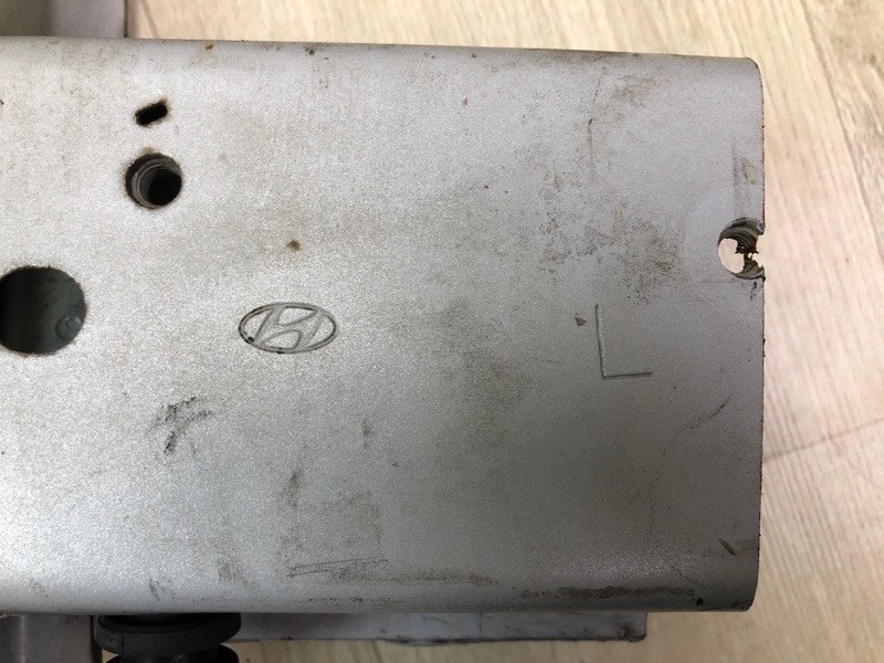 Кронштейн крепления передней панели левый ACCENT RB 10- 2011 ХЭТЧБЭК 1.6 G4FD