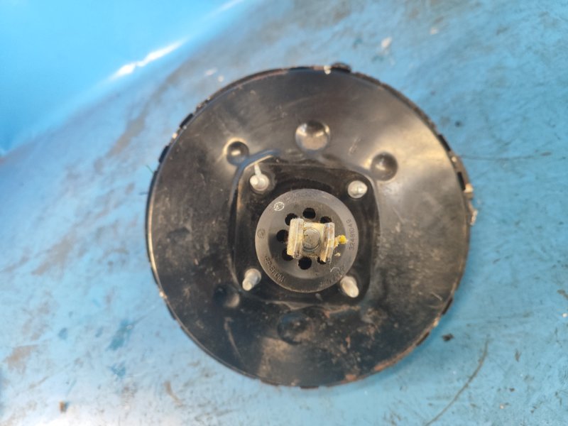 Вакуумный усилитель тормозов VERSA B17 11-19