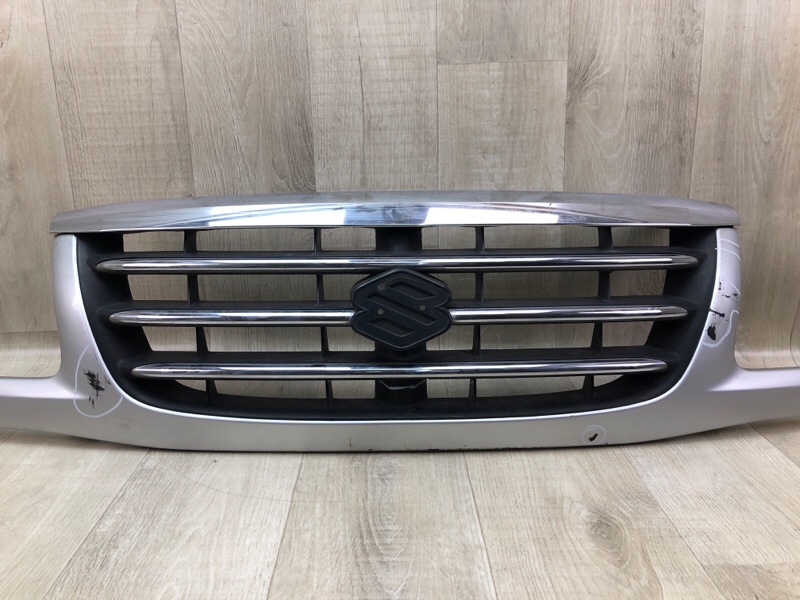 Решетка радиатора SUZUKI GRAND VITARA XL-7 01-06 2.7 H27A Решетка радиатора SUZUKI GRAND VITARA XL-7 01-06 2.7 H27A