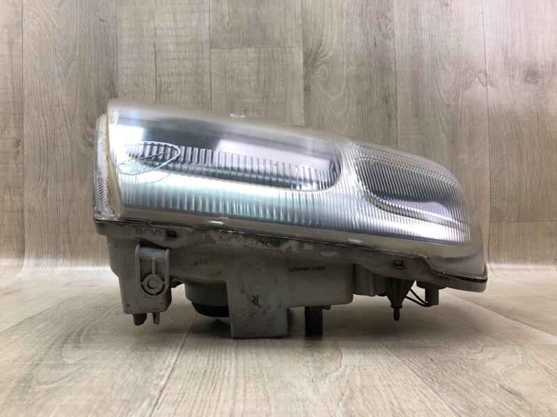 Фара передняя правая SUZUKI GRAND VITARA XL-7 01-06 2.7 H27A
