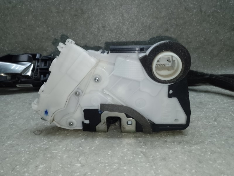 Замок двери передний правый TLX 14-17 2016 Седан 3.5