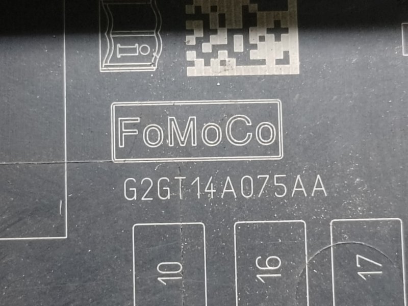 Крышка блока предохранителей LINCOLN MKX 16-18 3.7 C37PDED