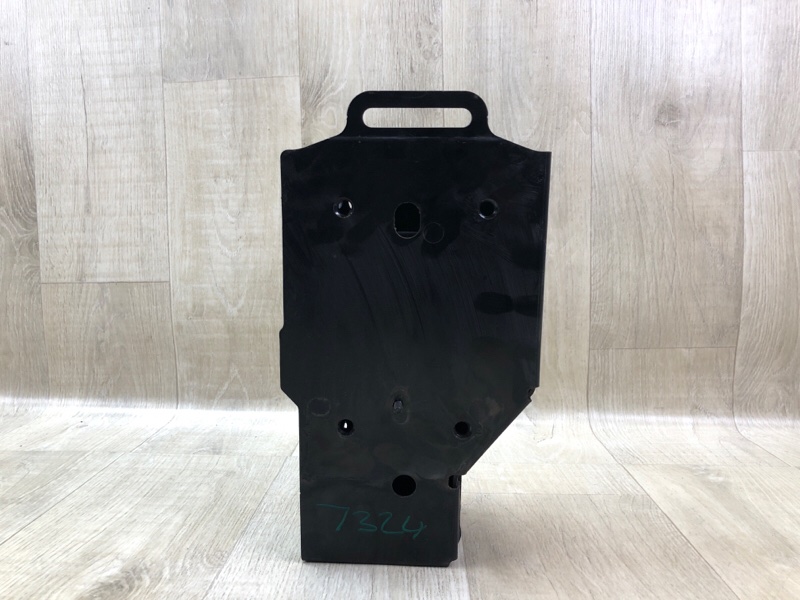 Кронштейн усилителя переднего бампера левый SIENNA 11-16 2014 3.5 2GR-FE Кронштейн усилителя переднего бампера левый SIENNA 11-16 2014 3.5 2GR-FE