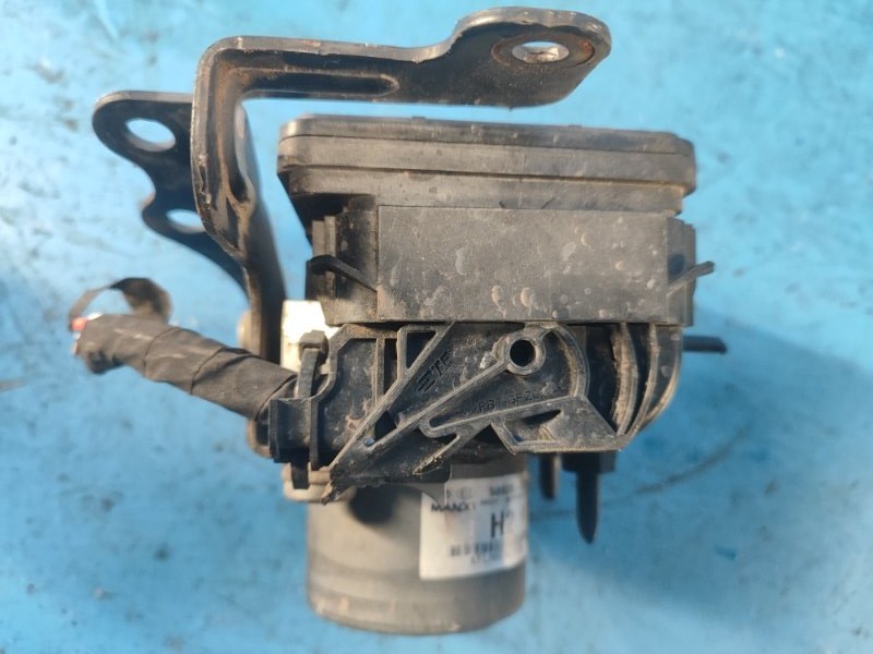 Блок ABS TUCSON TL 15-20 2015 G4FJ 1.6 Блок ABS TUCSON TL 15-20 2015 G4FJ 1.6