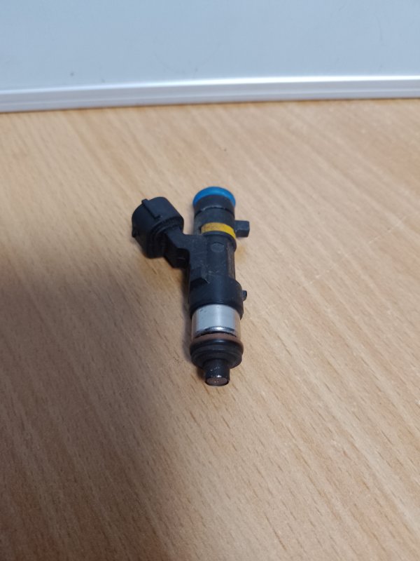 Запчасть форсунка топливная NISSAN MURANO Z50 02-07 VQ35 16600-CD700 Б/У Форсунка топливная NISSAN MURANO Z50 02-07 VQ35 16600-CD700 Б/У