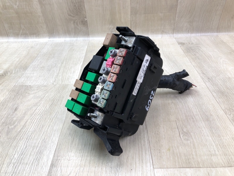 Запчасть блок предохранителей моторный отсек HYUNDAI ACCENT RB 10- 2013 ХЭТЧБЭК 1.6 G4FD 91220-1R505 Б/У Блок предохранителей моторный отсек HYUNDAI ACCENT RB 10- 2013 ХЭТЧБЭК 1.6 G4FD 91220-1R505 Б/У