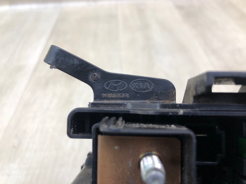 Блок предохранителей моторный отсек ACCENT RB 10- 2014 1.6 G4FD Блок предохранителей моторный отсек ACCENT RB 10- 2014 1.6 G4FD